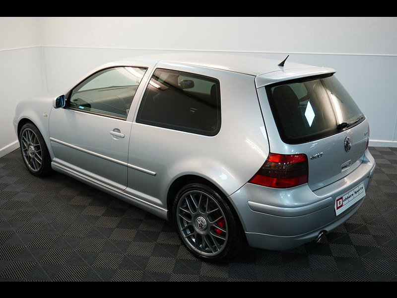 Volkswagen Golf 1.8T GTI Anniversary Ltd Edn Hatchback 3dr Petrol Manual (204 g/km, 180 bhp)