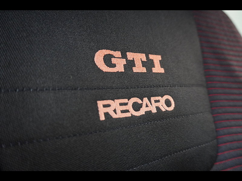 Volkswagen Golf 1.8T GTI Anniversary Ltd Edn Hatchback 3dr Petrol Manual (204 g/km, 180 bhp)