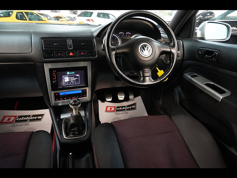 Volkswagen Golf 1.8T GTI Anniversary Ltd Edn Hatchback 3dr Petrol Manual (204 g/km, 180 bhp)