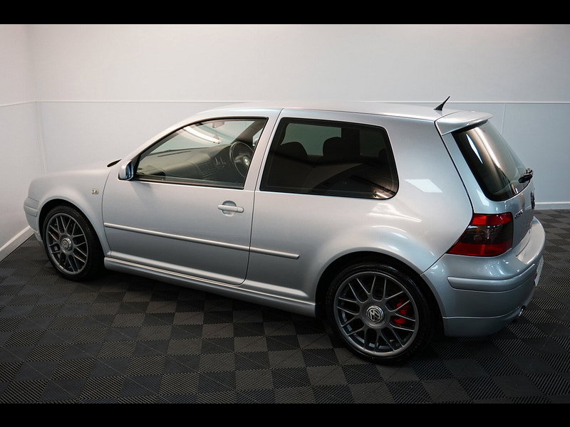 Volkswagen Golf 1.8T GTI Anniversary Ltd Edn Hatchback 3dr Petrol Manual (204 g/km, 180 bhp)