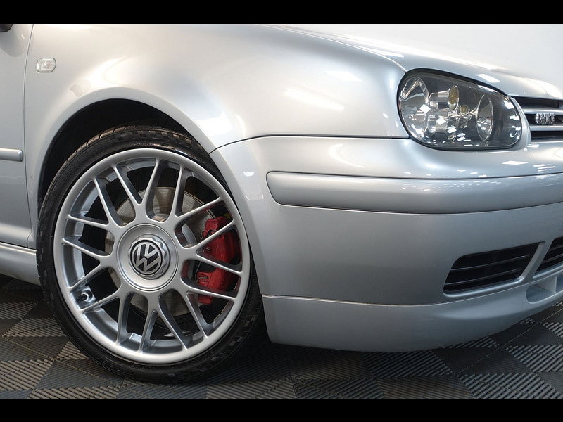 Volkswagen Golf 1.8T GTI Anniversary Ltd Edn Hatchback 3dr Petrol Manual (204 g/km, 180 bhp)