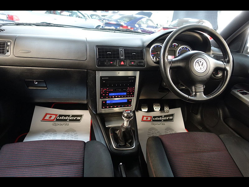 Volkswagen Golf 1.8T GTI Anniversary Ltd Edn Hatchback 3dr Petrol Manual (204 g/km, 180 bhp)