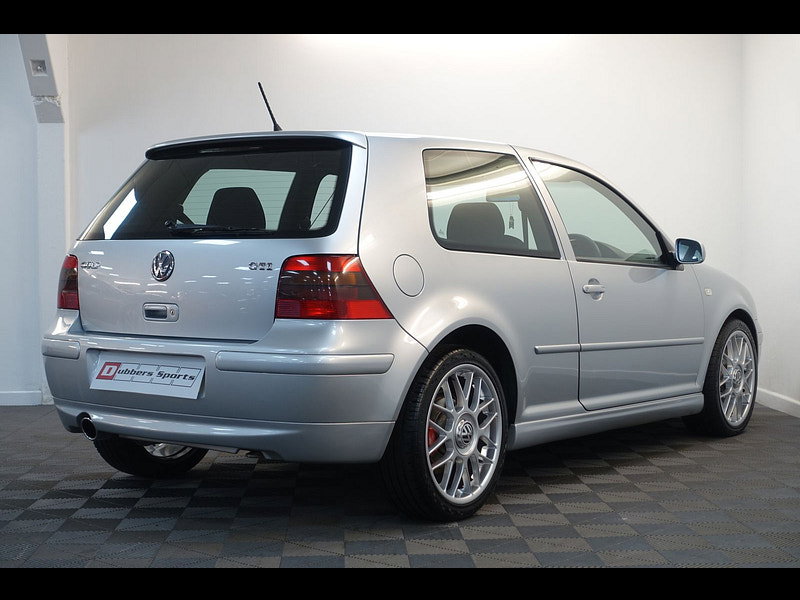 Volkswagen Golf 1.8T GTI Anniversary Ltd Edn Hatchback 3dr Petrol Manual (204 g/km, 180 bhp)