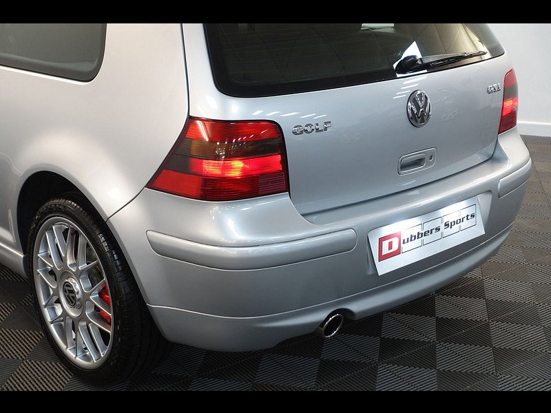 Volkswagen Golf 1.8T GTI Anniversary Ltd Edn Hatchback 3dr Petrol Manual (204 g/km, 180 bhp)