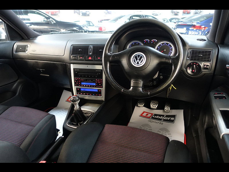 Volkswagen Golf 1.8T GTI Anniversary Ltd Edn Hatchback 3dr Petrol Manual (204 g/km, 180 bhp)