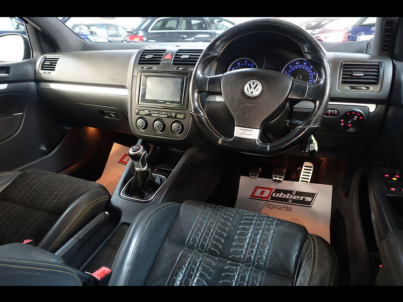 Volkswagen Golf 2.0 TFSI GTI Pirelli Hatchback 5dr Petrol Manual (194 g/km, 227 bhp)