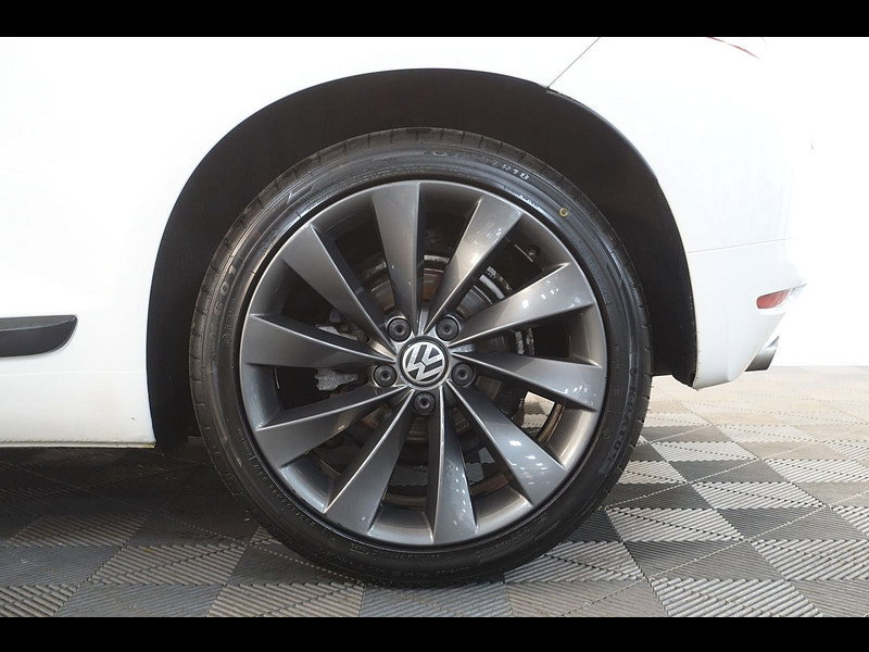 Volkswagen Scirocco 2.0 TDI BlueMotion Tech GT Hatchback 3dr Diesel DSG Euro 5 (s/s) (140 ps)