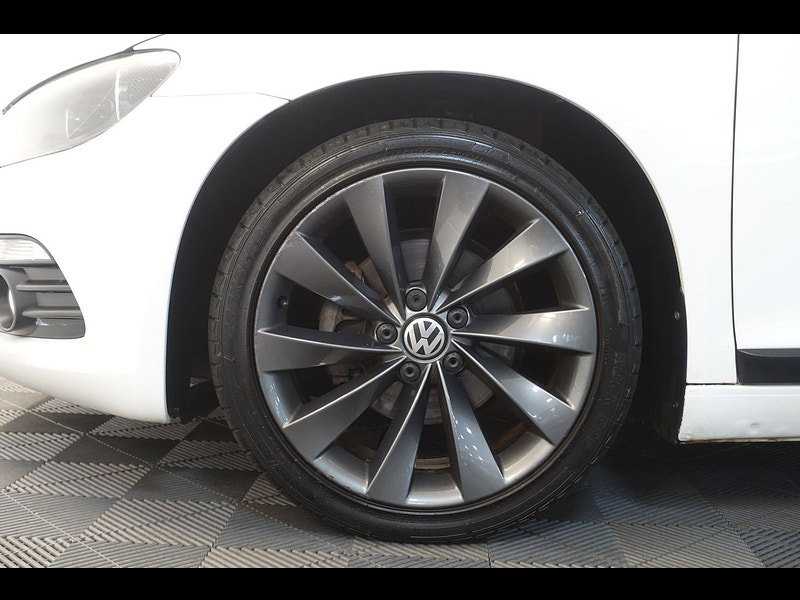 Volkswagen Scirocco 2.0 TDI BlueMotion Tech GT Hatchback 3dr Diesel DSG Euro 5 (s/s) (140 ps)