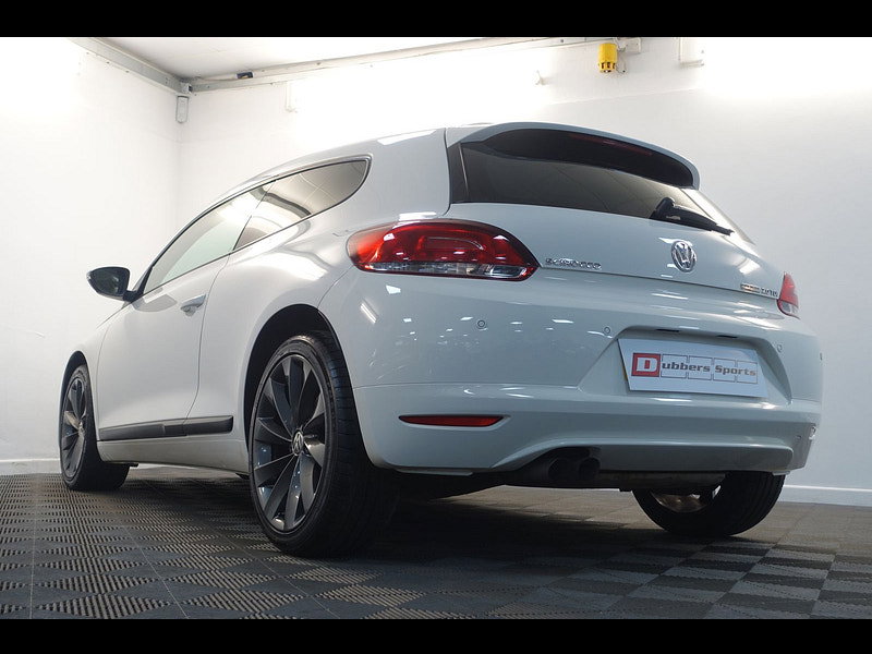 Volkswagen Scirocco 2.0 TDI BlueMotion Tech GT Hatchback 3dr Diesel DSG Euro 5 (s/s) (140 ps)