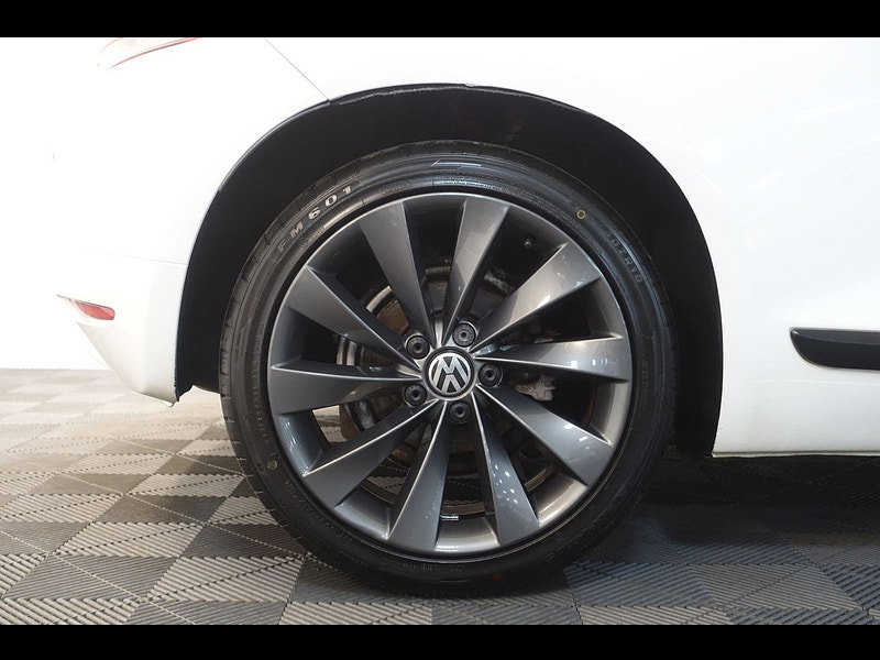Volkswagen Scirocco 2.0 TDI BlueMotion Tech GT Hatchback 3dr Diesel DSG Euro 5 (s/s) (140 ps)