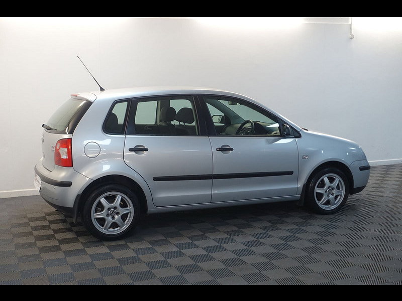 Volkswagen Polo 1.4 TDI Twist Hatchback 5dr Diesel Manual (124 g/km, 75 bhp)