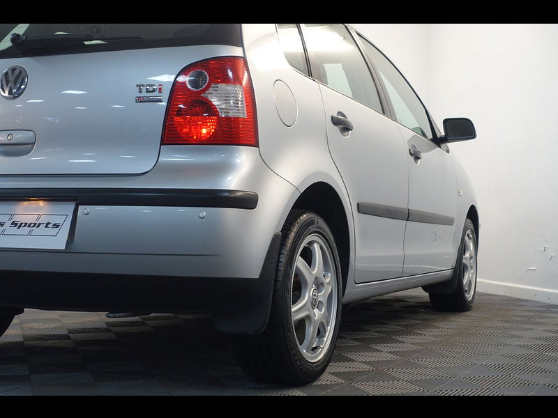 Volkswagen Polo 1.4 TDI Twist Hatchback 5dr Diesel Manual (124 g/km, 75 bhp)
