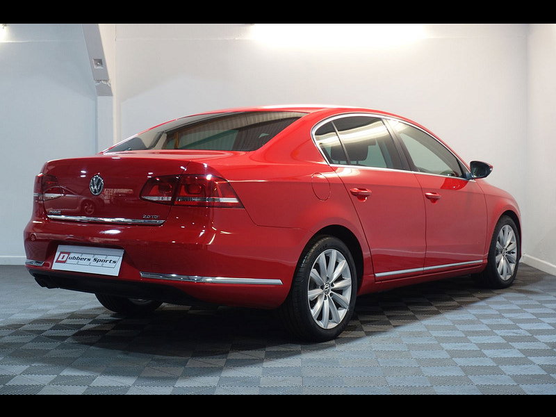 Volkswagen Passat 2.0 TDI BlueMotion Tech Sport saloon 5dr Diesel Manual Euro 5 (s/s) (170 ps)