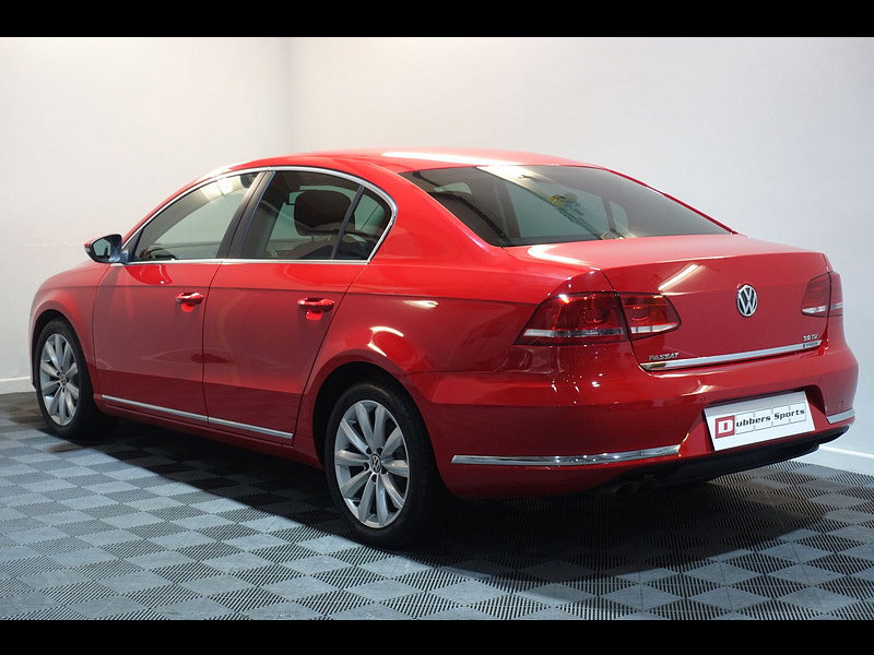 Volkswagen Passat 2.0 TDI BlueMotion Tech Sport saloon 5dr Diesel Manual Euro 5 (s/s) (170 ps)