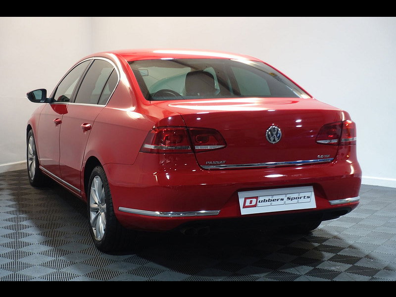 Volkswagen Passat 2.0 TDI BlueMotion Tech Sport saloon 5dr Diesel Manual Euro 5 (s/s) (170 ps)