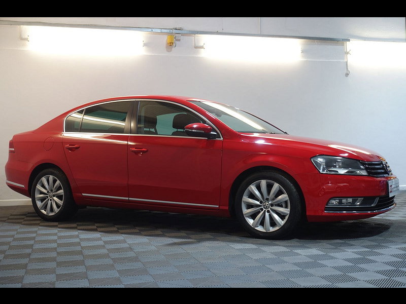 Volkswagen Passat 2.0 TDI BlueMotion Tech Sport saloon 5dr Diesel Manual Euro 5 (s/s) (170 ps)