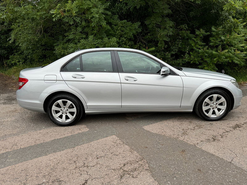 Mercedes-Benz C Class 1.6 C180K BlueEfficiency SE Saloon 4dr Petrol Auto Euro 4 (156 ps)