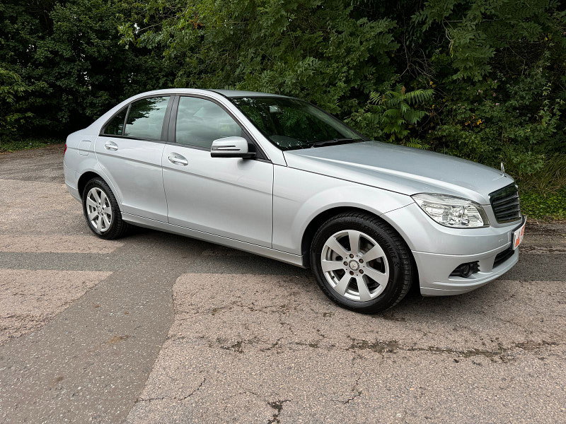Mercedes-Benz C Class 1.6 C180K BlueEfficiency SE Saloon 4dr Petrol Auto Euro 4 (156 ps)