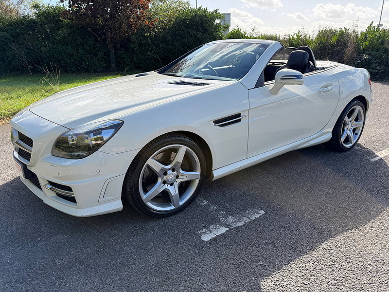 Mercedes-Benz SLK 1.8 SLK250 BlueEfficiency AMG Sport Convertible 2dr Petrol G-Tronic+ Euro 5 (s/s) (204 ps)