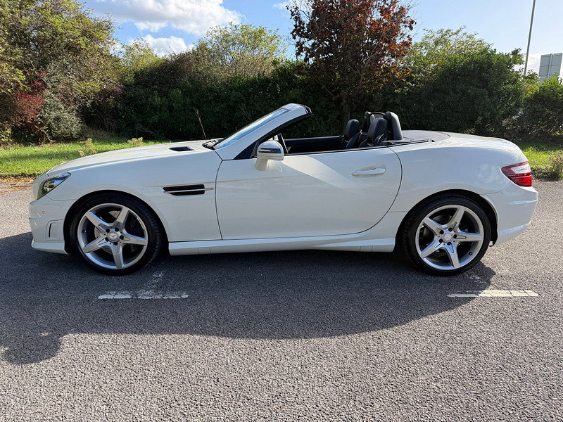Mercedes-Benz SLK 1.8 SLK250 BlueEfficiency AMG Sport Convertible 2dr Petrol G-Tronic+ Euro 5 (s/s) (204 ps)