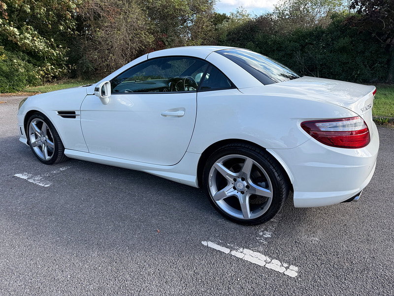 Mercedes-Benz SLK 1.8 SLK250 BlueEfficiency AMG Sport Convertible 2dr Petrol G-Tronic+ Euro 5 (s/s) (204 ps)