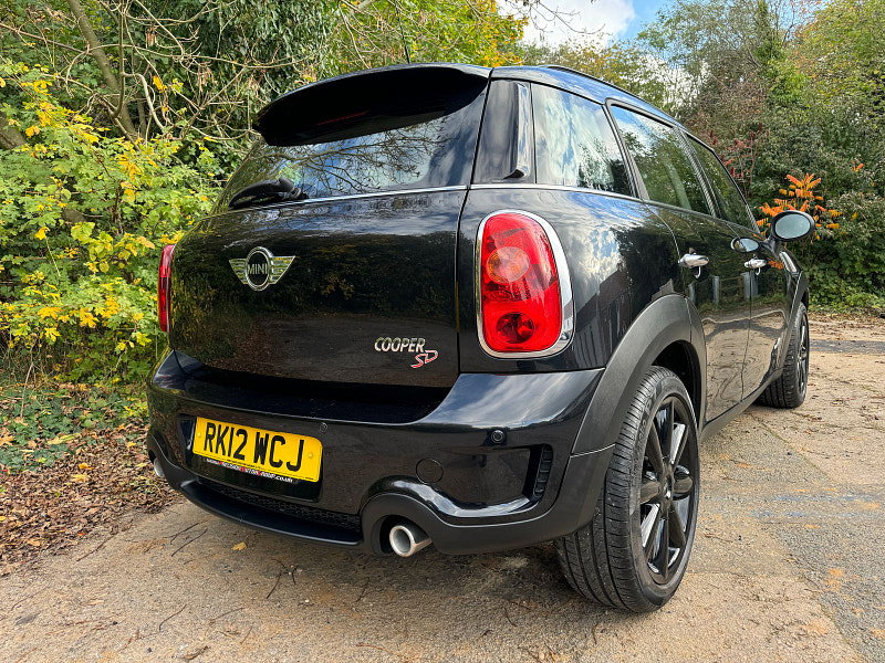 MINI Countryman 2.0 Cooper SD SUV 5dr Diesel Auto ALL4 Euro 5 (143 ps)
