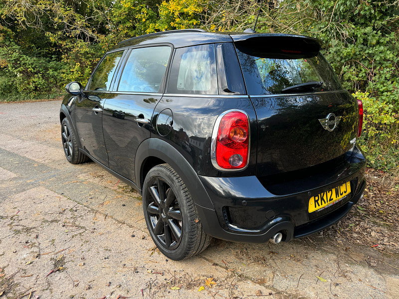 MINI Countryman 2.0 Cooper SD SUV 5dr Diesel Auto ALL4 Euro 5 (143 ps)