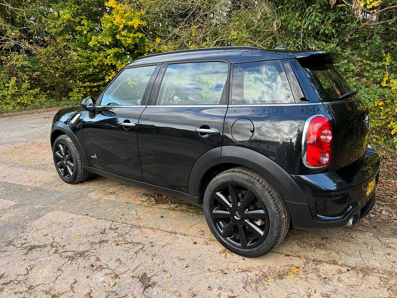 MINI Countryman 2.0 Cooper SD SUV 5dr Diesel Auto ALL4 Euro 5 (143 ps)