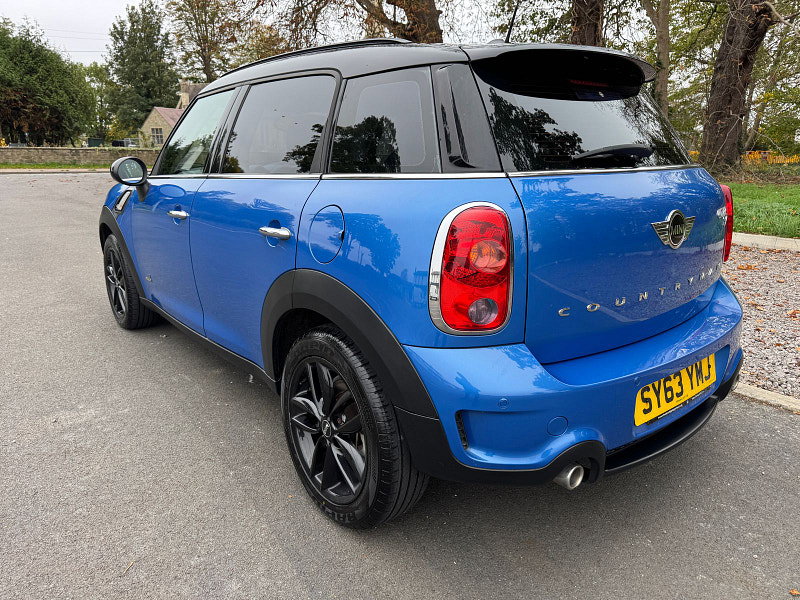 MINI Countryman 2.0 Cooper SD SUV 5dr Diesel Auto ALL4 Euro 5 (143 ps)