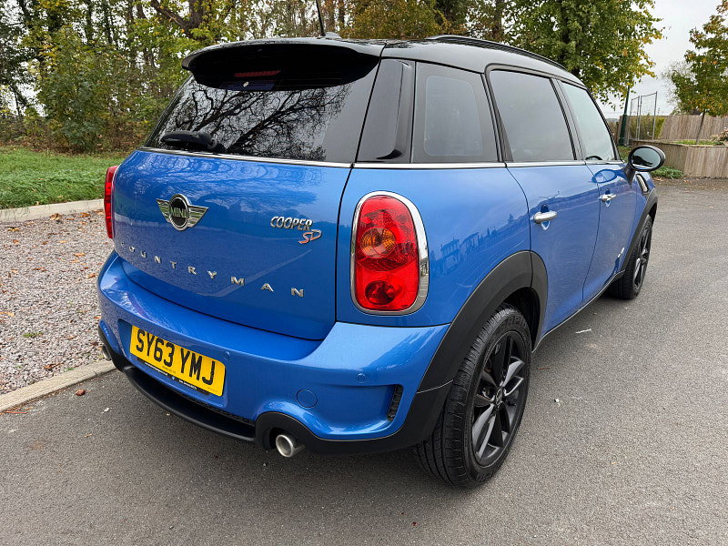 MINI Countryman 2.0 Cooper SD SUV 5dr Diesel Auto ALL4 Euro 5 (143 ps)
