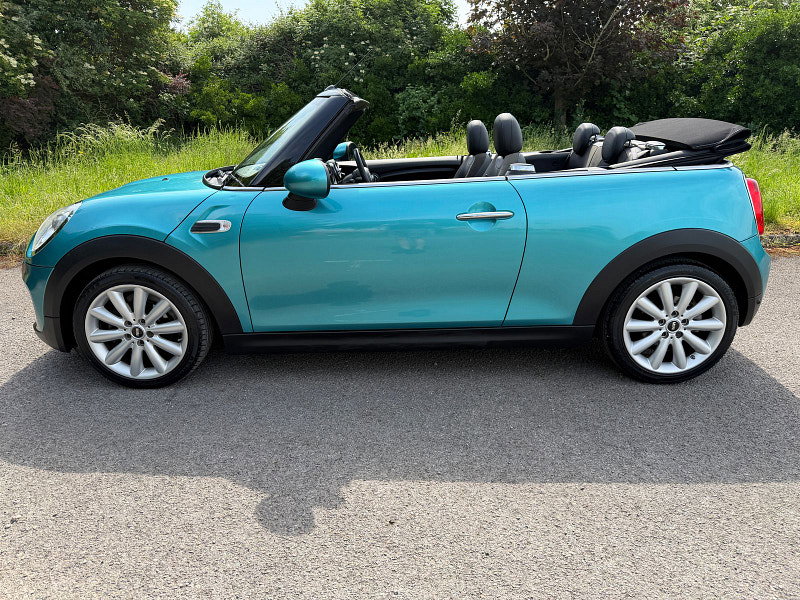 MINI Convertible 1.5 Cooper Convertible 2dr Petrol Manual Euro 6 (s/s) (136 ps)