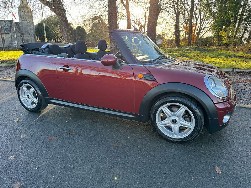 MINI Convertible 1.6 Cooper Convertible 2dr Petrol Manual Euro 4 (120 ps)