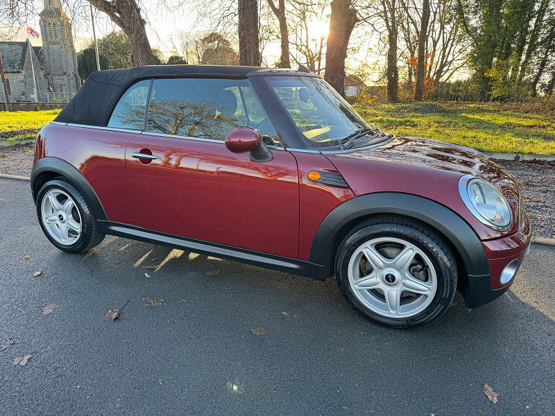 MINI Convertible 1.6 Cooper Convertible 2dr Petrol Manual Euro 4 (120 ps)