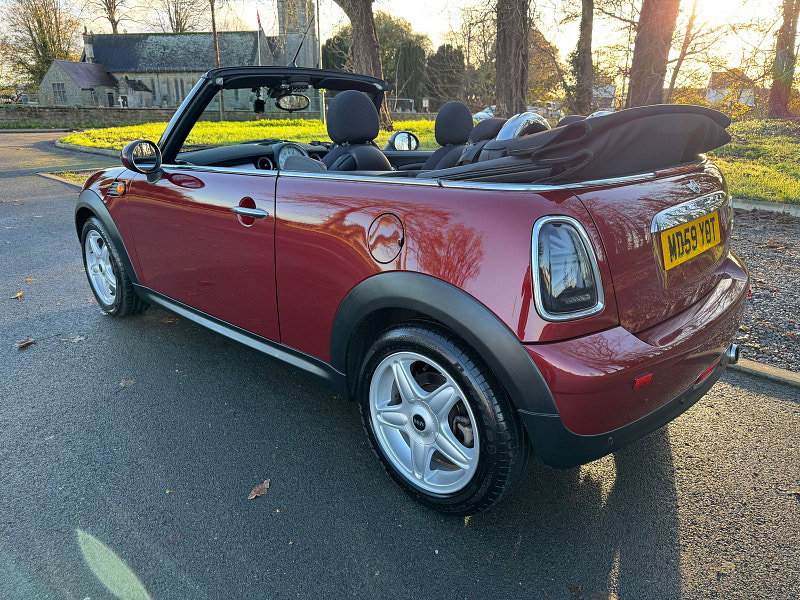MINI Convertible 1.6 Cooper Convertible 2dr Petrol Manual Euro 4 (120 ps)