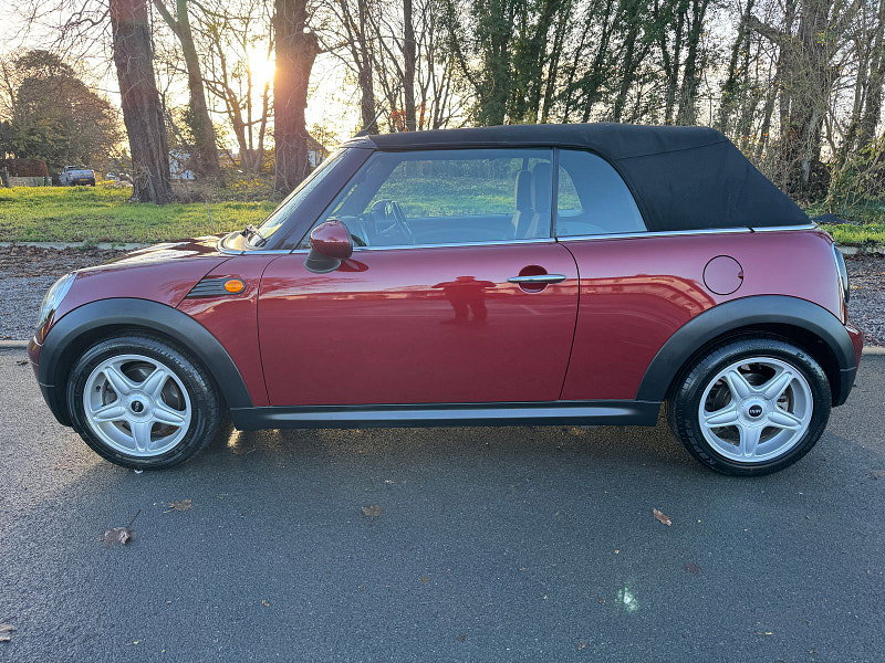 MINI Convertible 1.6 Cooper Convertible 2dr Petrol Manual Euro 4 (120 ps)