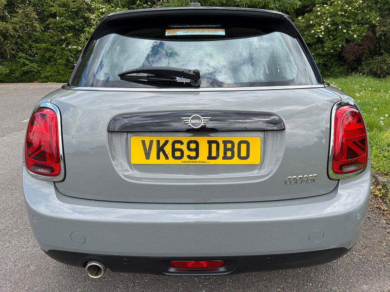MINI Hatch 1.5 Cooper Classic Hatchback 5dr Petrol Steptronic Euro 6 (s/s) (136 ps)