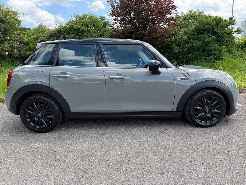 MINI Hatch 1.5 Cooper Classic Hatchback 5dr Petrol Steptronic Euro 6 (s/s) (136 ps)