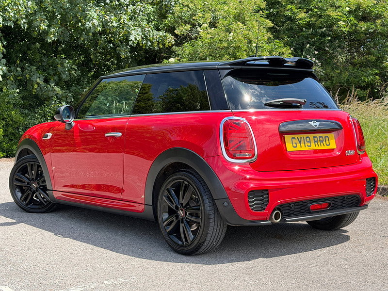 MINI Hatch 1.5 Cooper Sport Hatchback 3dr Petrol Manual Euro 6 (s/s) (136 ps)