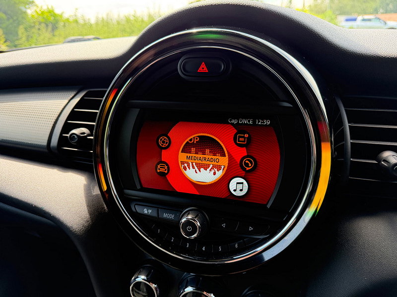 MINI Hatch 1.5 Cooper Sport Hatchback 3dr Petrol Manual Euro 6 (s/s) (136 ps)