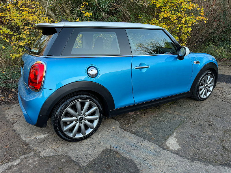 MINI Hatch 2.0 Cooper SD Hatchback 3dr Diesel Manual Euro 6 (s/s) (170 ps)