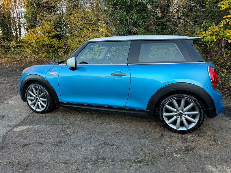 MINI Hatch 2.0 Cooper SD Hatchback 3dr Diesel Manual Euro 6 (s/s) (170 ps)