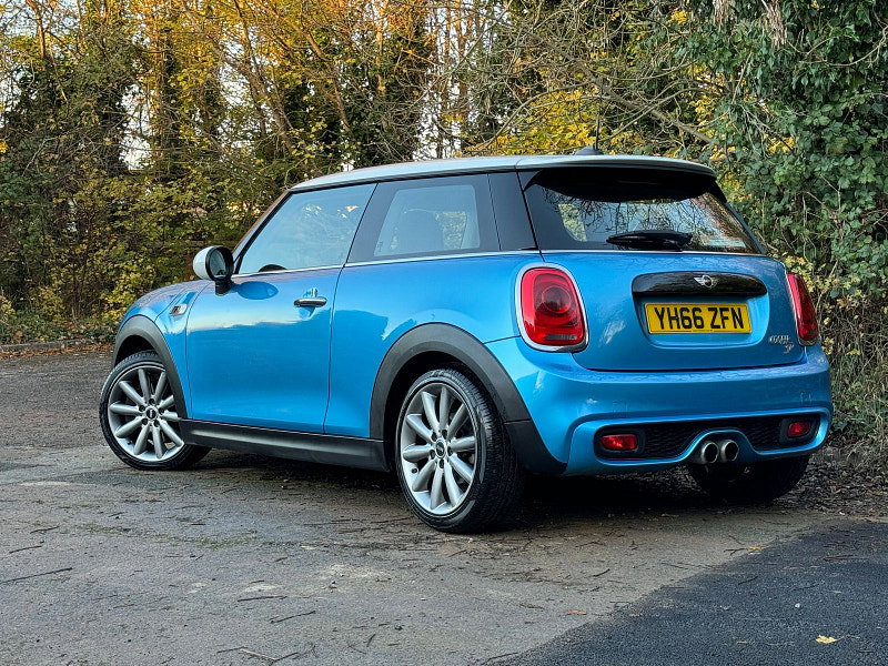 MINI Hatch 2.0 Cooper SD Hatchback 3dr Diesel Manual Euro 6 (s/s) (170 ps)