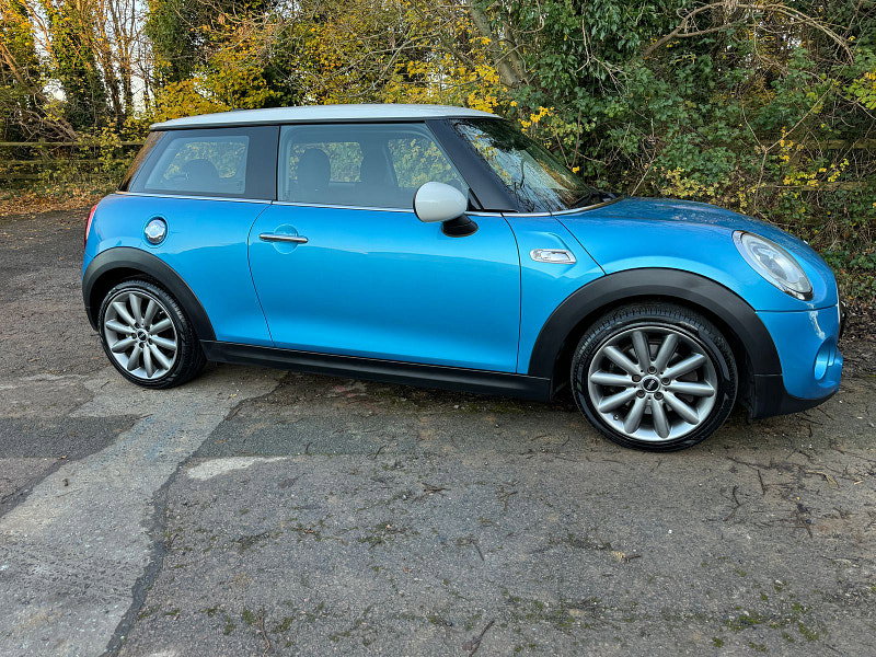 MINI Hatch 2.0 Cooper SD Hatchback 3dr Diesel Manual Euro 6 (s/s) (170 ps)