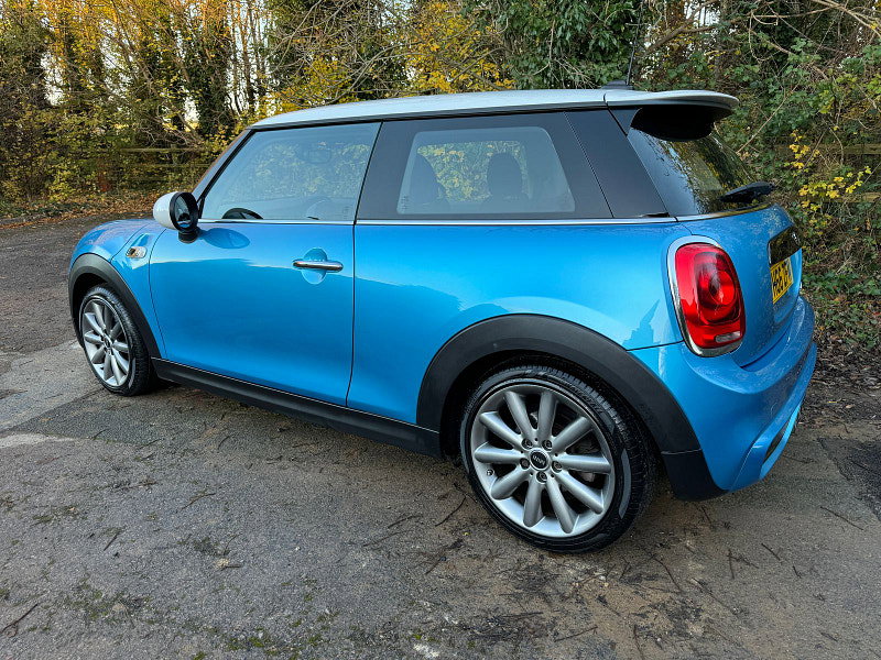 MINI Hatch 2.0 Cooper SD Hatchback 3dr Diesel Manual Euro 6 (s/s) (170 ps)