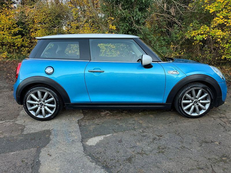 MINI Hatch 2.0 Cooper SD Hatchback 3dr Diesel Manual Euro 6 (s/s) (170 ps)