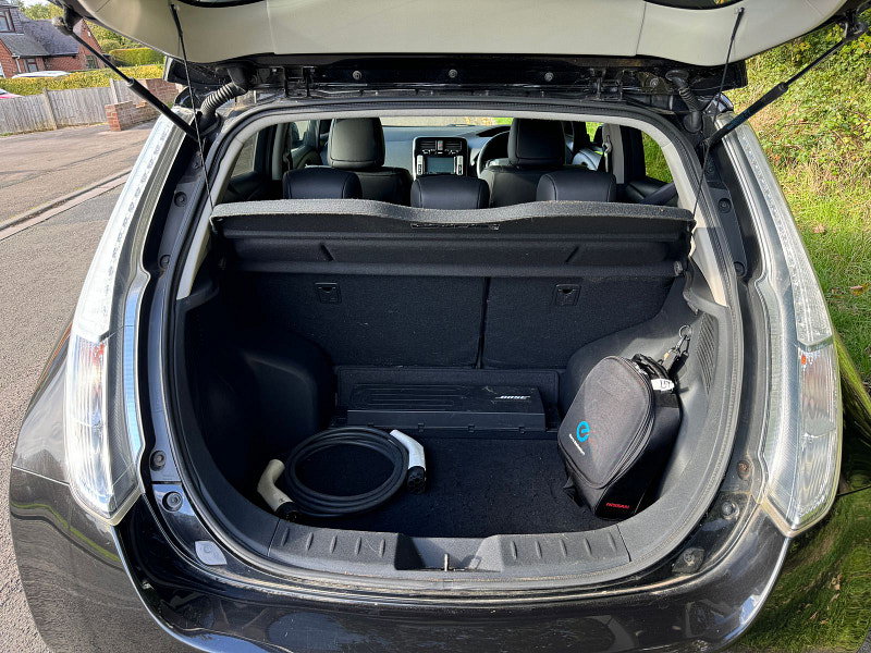 Nissan Leaf 30kWh Tekna Hatchback 5dr Electric Auto (109 bhp)