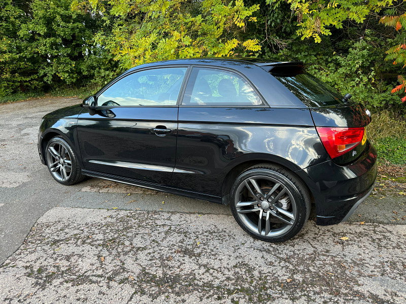 Audi A1 1.4 TFSI S line Hatchback 3dr Petrol S Tronic Euro 5 (s/s) (122 ps)