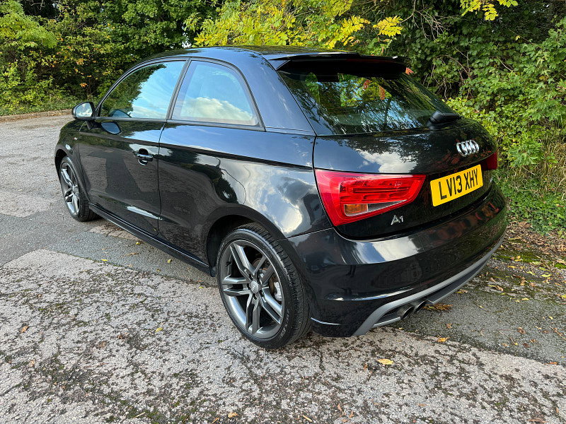 Audi A1 1.4 TFSI S line Hatchback 3dr Petrol S Tronic Euro 5 (s/s) (122 ps)