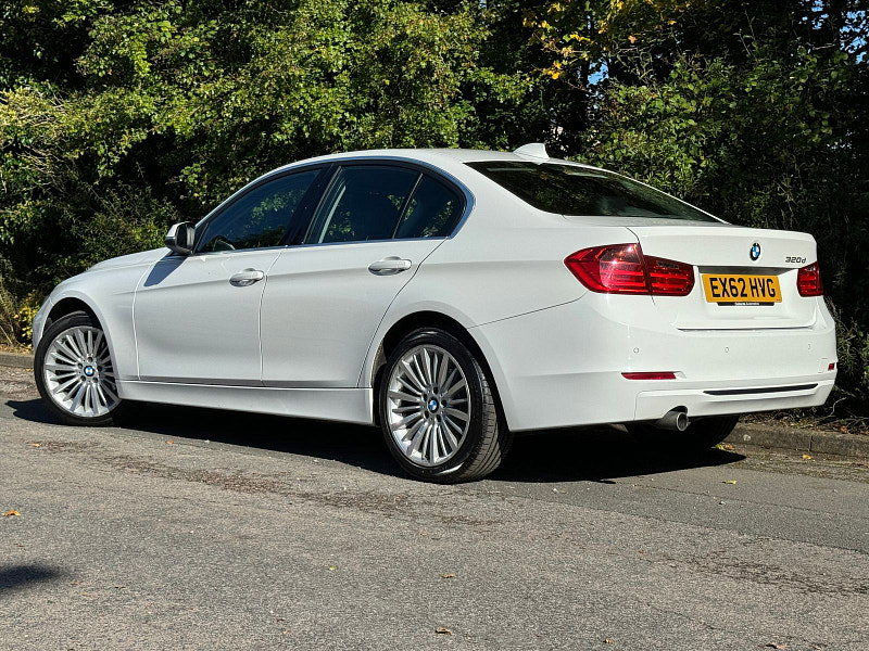 BMW 3 Series 2.0 320d Luxury Saloon 4dr Diesel Auto Euro 5 (s/s) (184 ps)