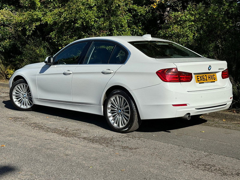 BMW 3 Series 2.0 320d Luxury Saloon 4dr Diesel Auto Euro 5 (s/s) (184 ps)